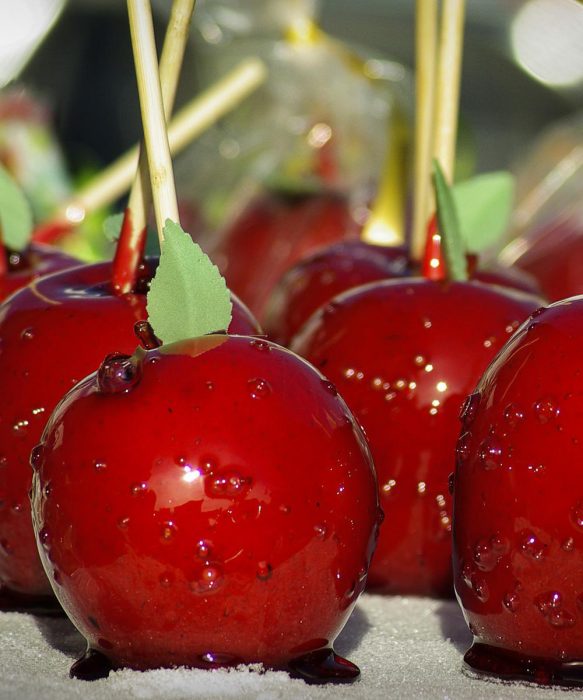 Candy Apple Scented Candle